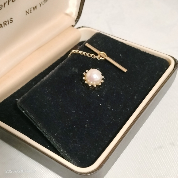 Pierre Cardin Elegant Gold Cultural Pearl Tie Tack Gold Overlay Men's Formal Vtg - Picture 3 of 7